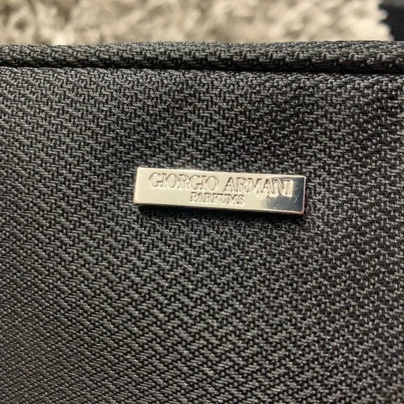 GIORGIO ARMANI PARFUMS Toiletry Bag - Picture 2 of 8